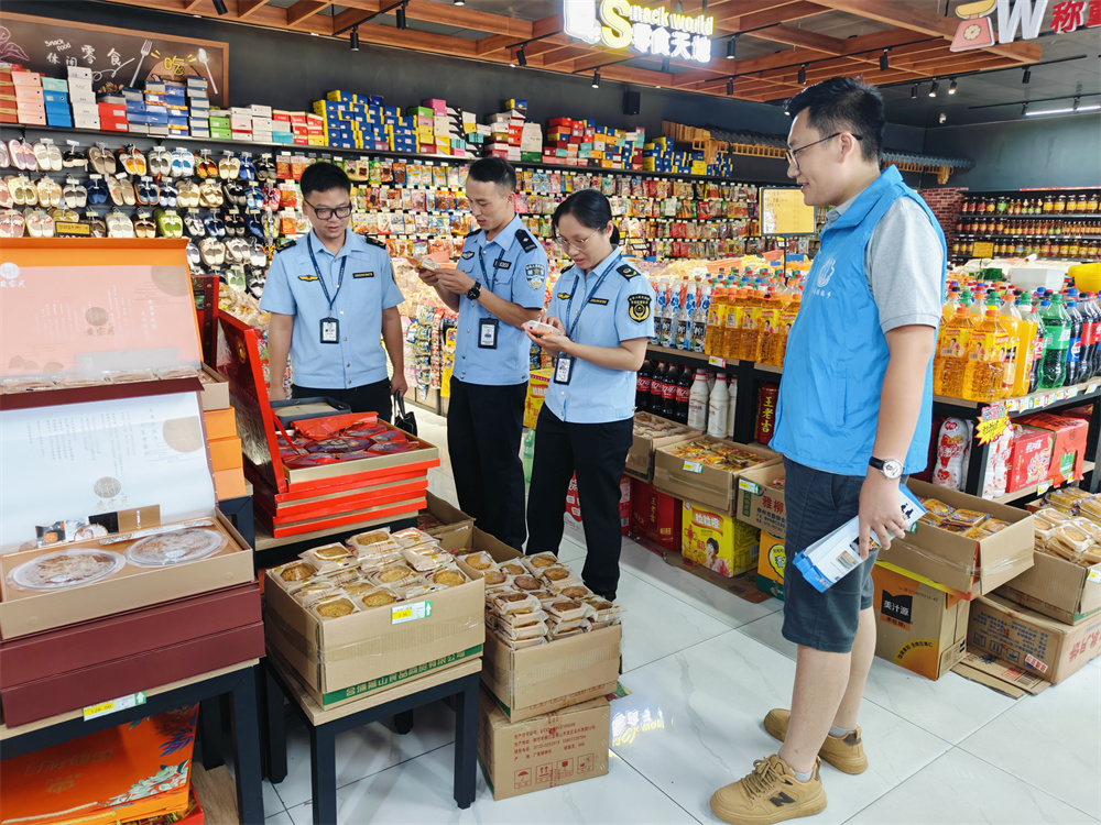 护航中秋食品安全，市场监管所在行动——筑牢食品销售防线，守护万家团圆味